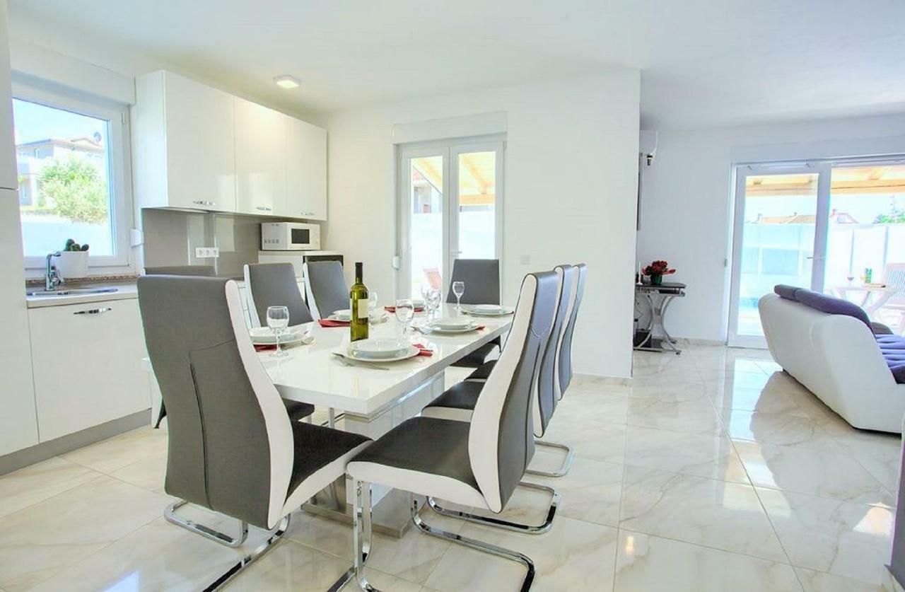 Villa Sanja Plovanija Dış mekan fotoğraf